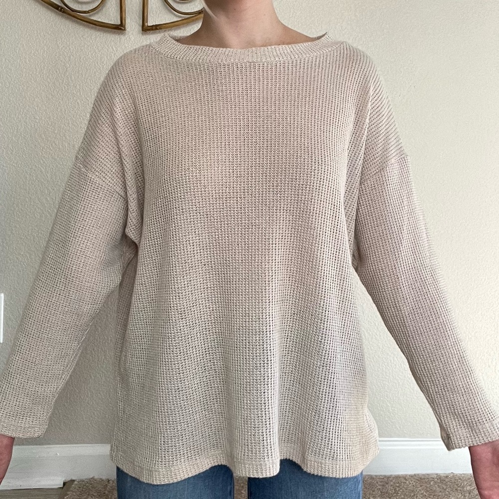Open-Back Sweater - Picture 7 of 7